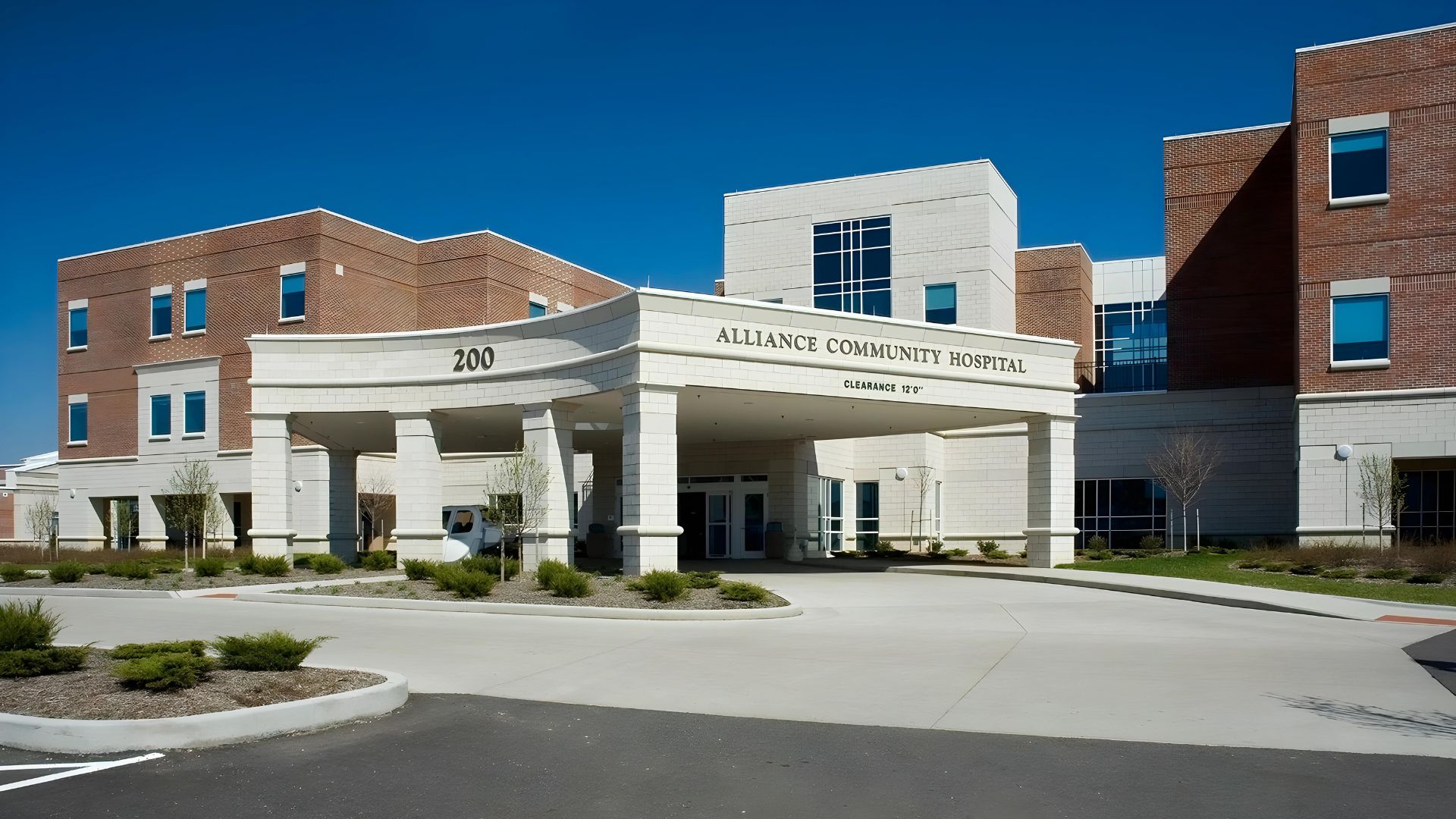 Altman Alliance Community Hospital Exterior Entrance 1