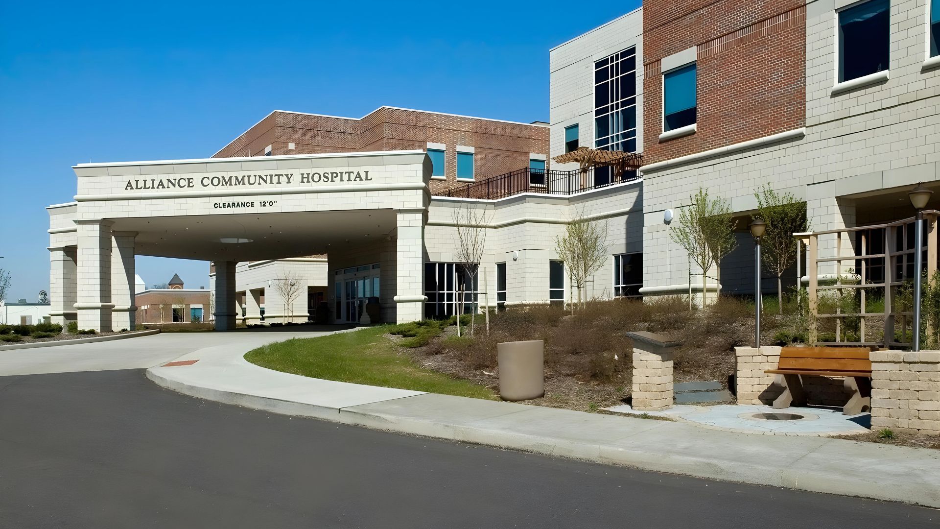 Altman Alliance Community Hospital Exterior Entrance 2