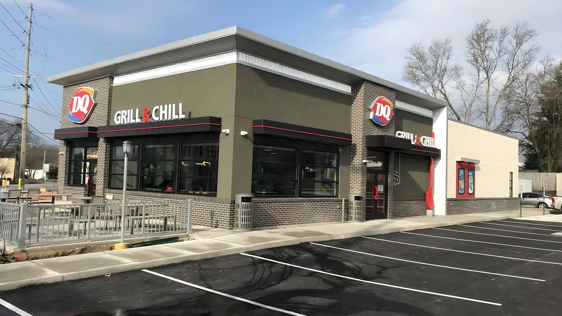 Dairy Queen Cuyahoga Falls OH Front Entrance