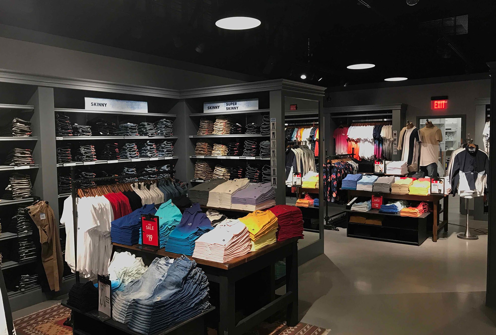 Hollister Retail Construction Project Auburn Hills Mens Clothes - Fred Olivieri