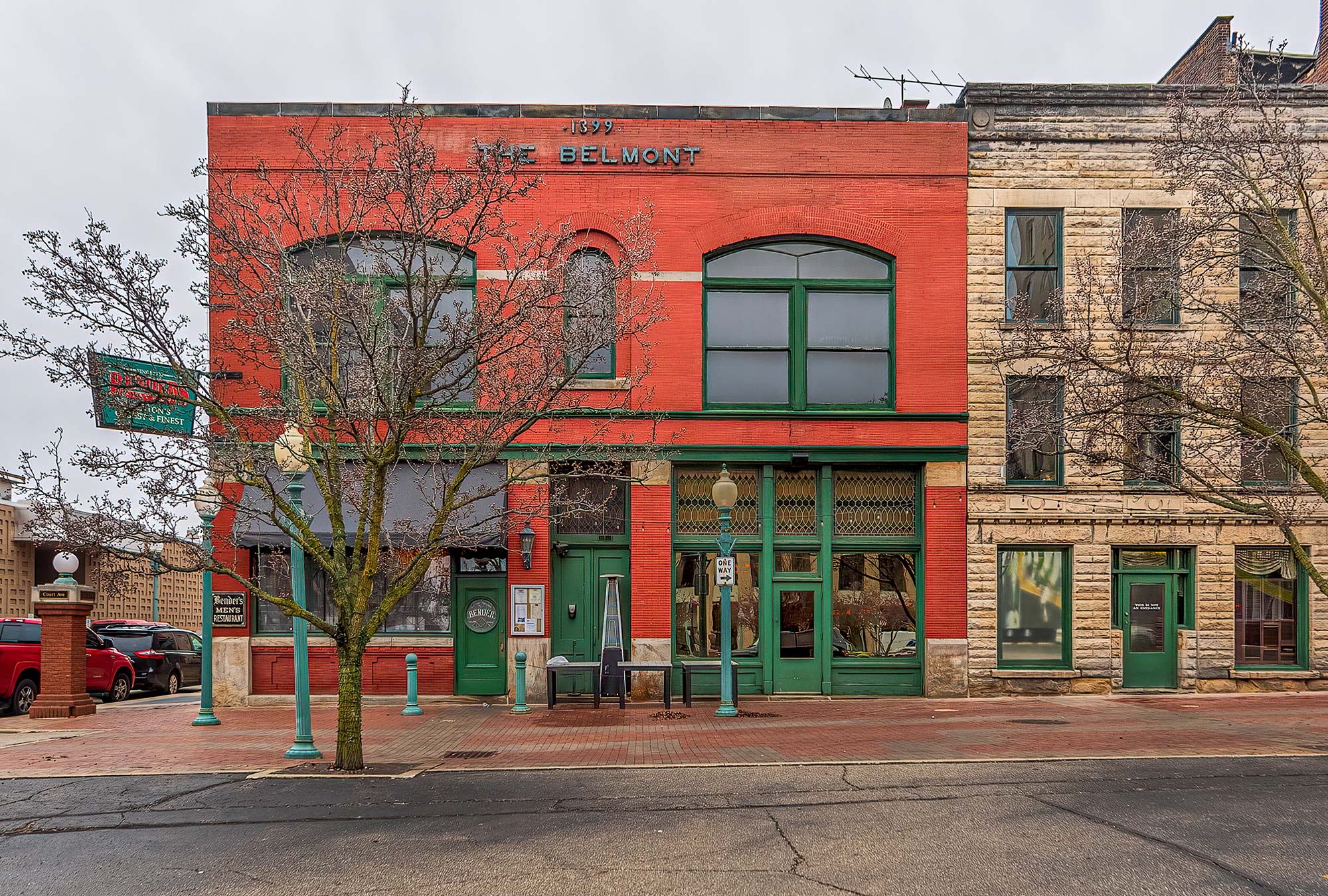 Leading Restaurant Bar Construction Company Outside Fred Olivieri - Canton, OH