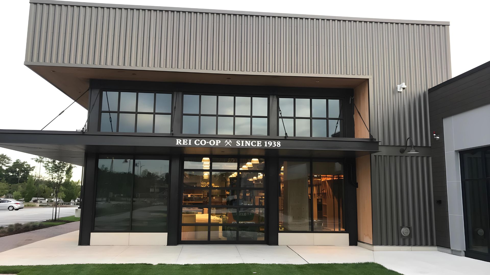 REI Bedford NH Store Front Side Entrance