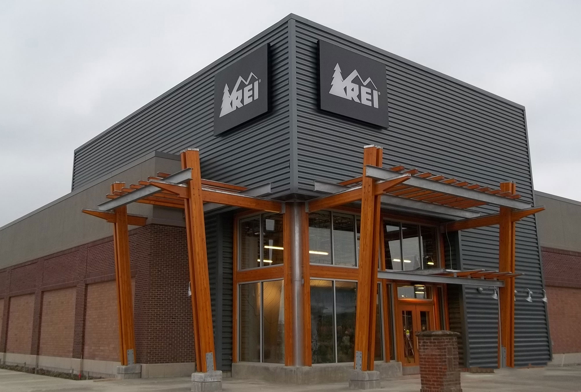 REI Sporting Goods General Contractor Columbus OH Front Entrance by Fred Olivieri