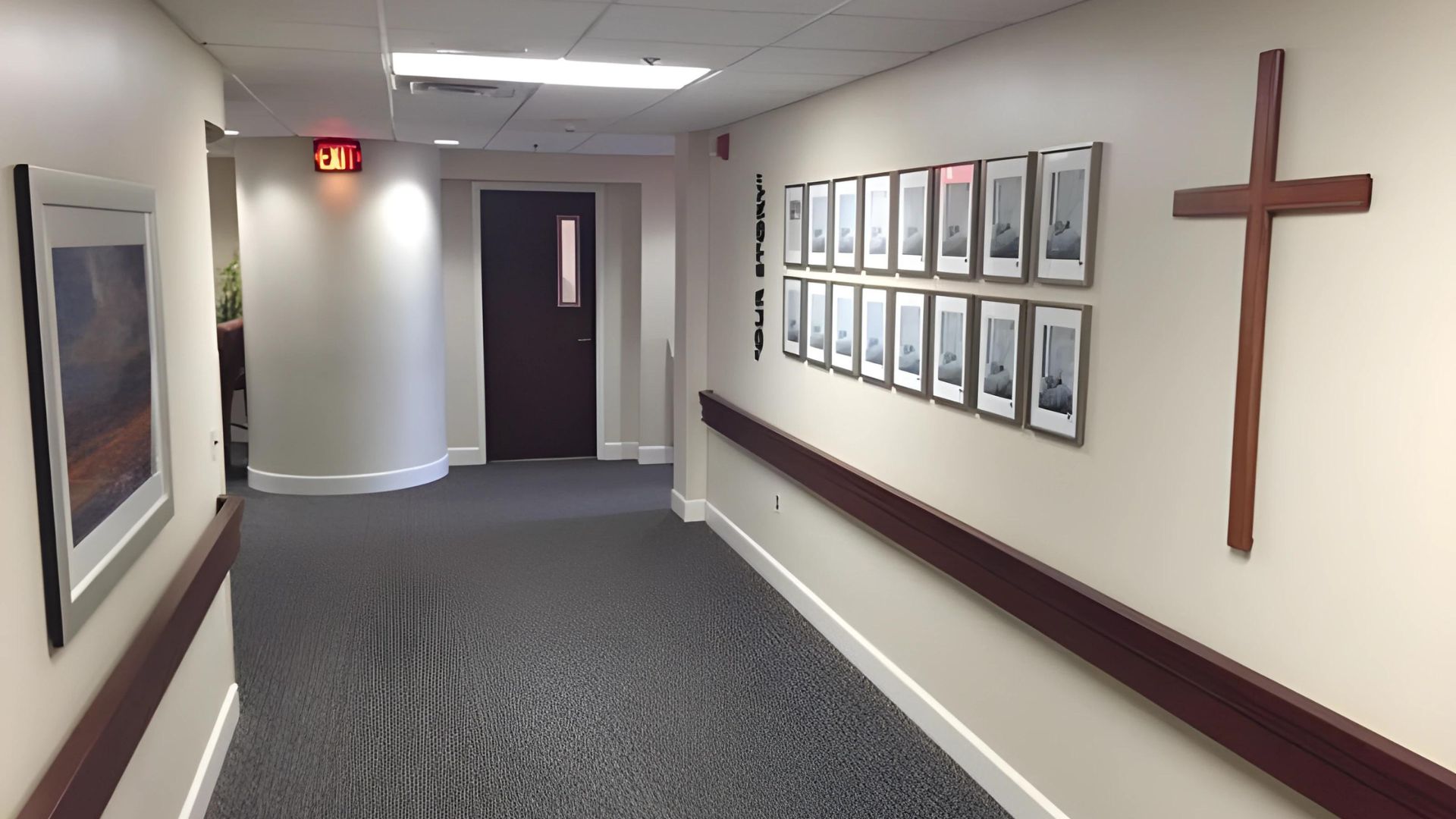 St Lukes North Canton Waterford Assissted Living Corridor Hallway