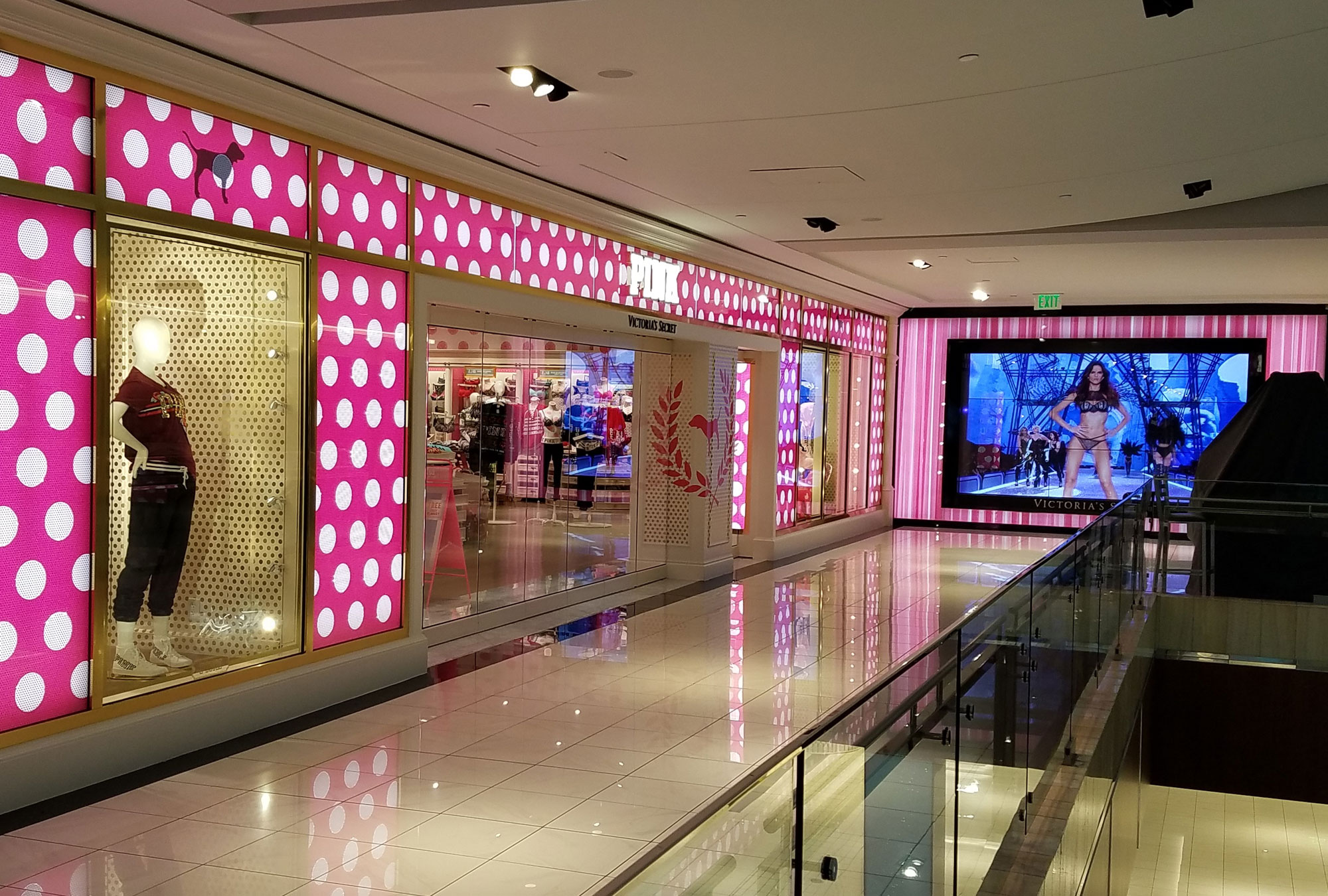 Victorias Secret Retail Contractor Houston TX Front Entrance by Fred Olivieri