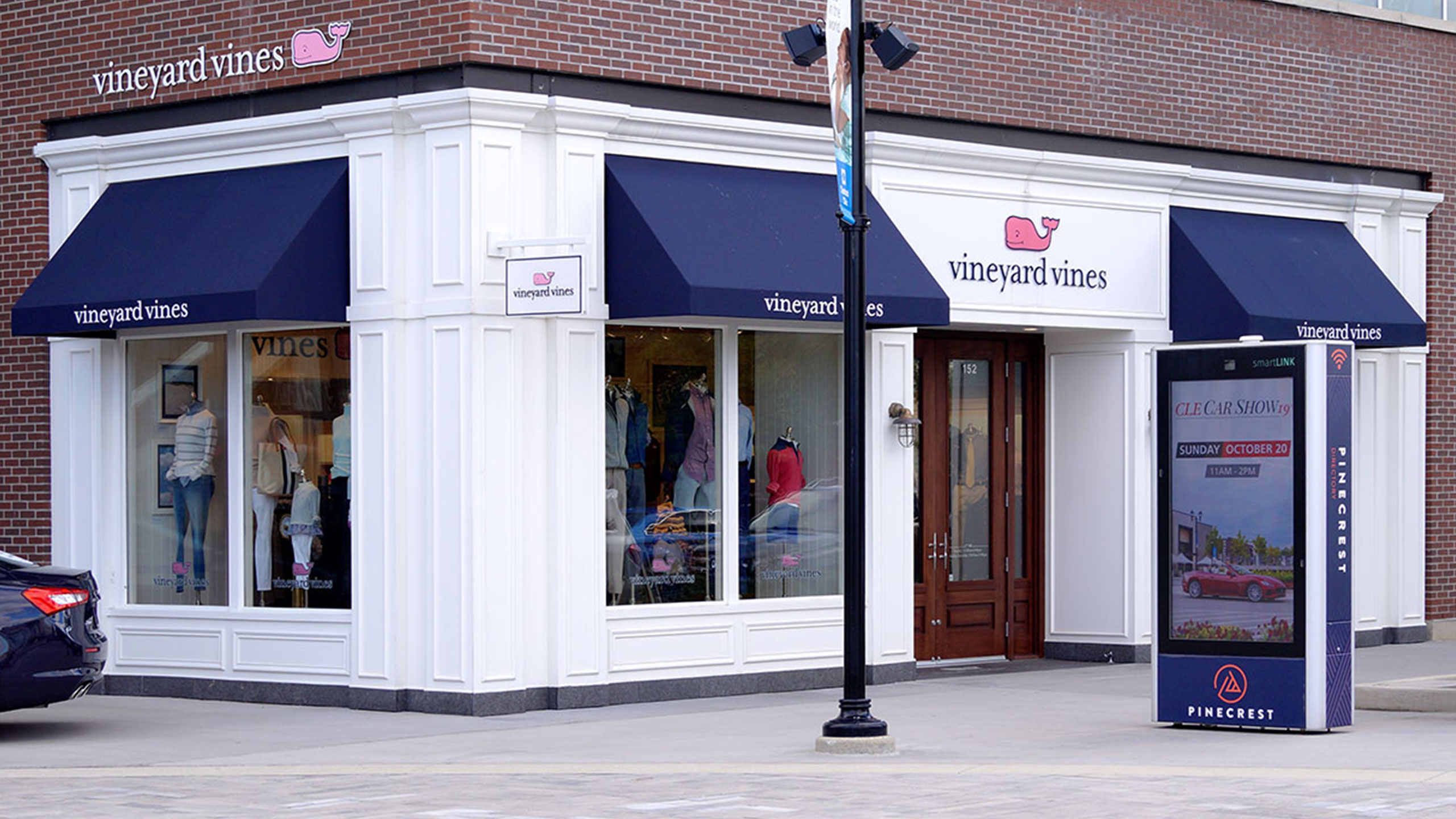 Vineyard Vines Clothing Retail Construction by Fred Olivieri