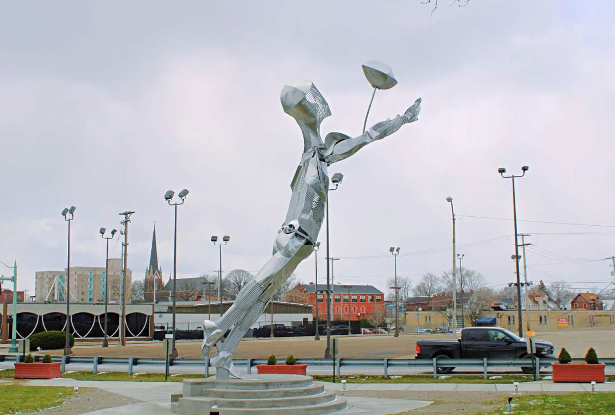 Canton Statues The Catch - Fred Olivieri