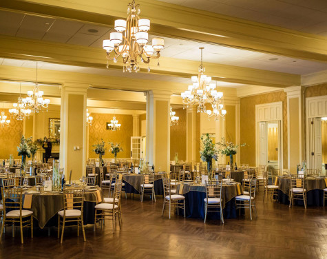 Leading Country Club Builder in Northeast Ohio Dining Room - Canton, Ohio